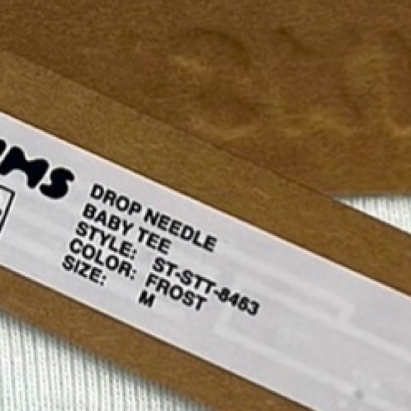 Skims Drop Needle Baby Tee Medium - Picture 8 of 9